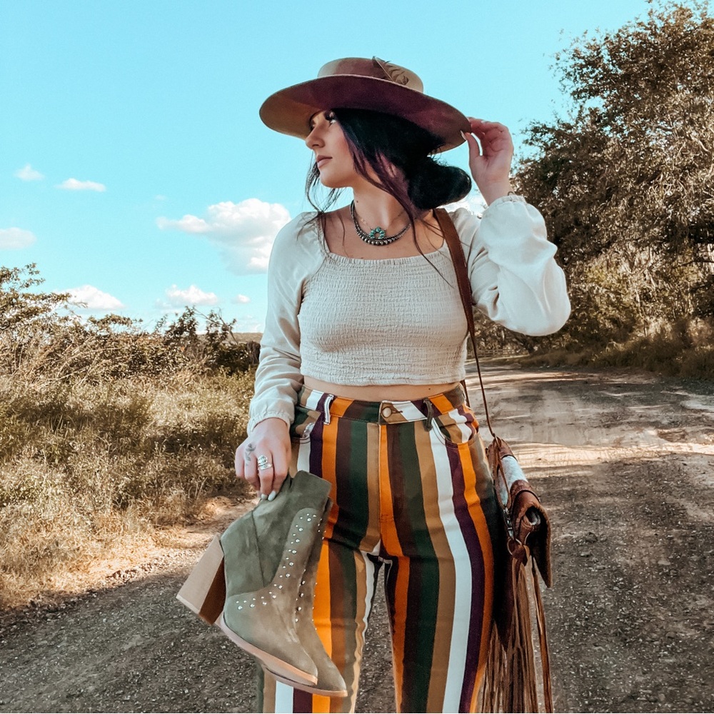 BELL BOTTOMS